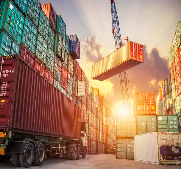 Equipo y operación de VM Logistics